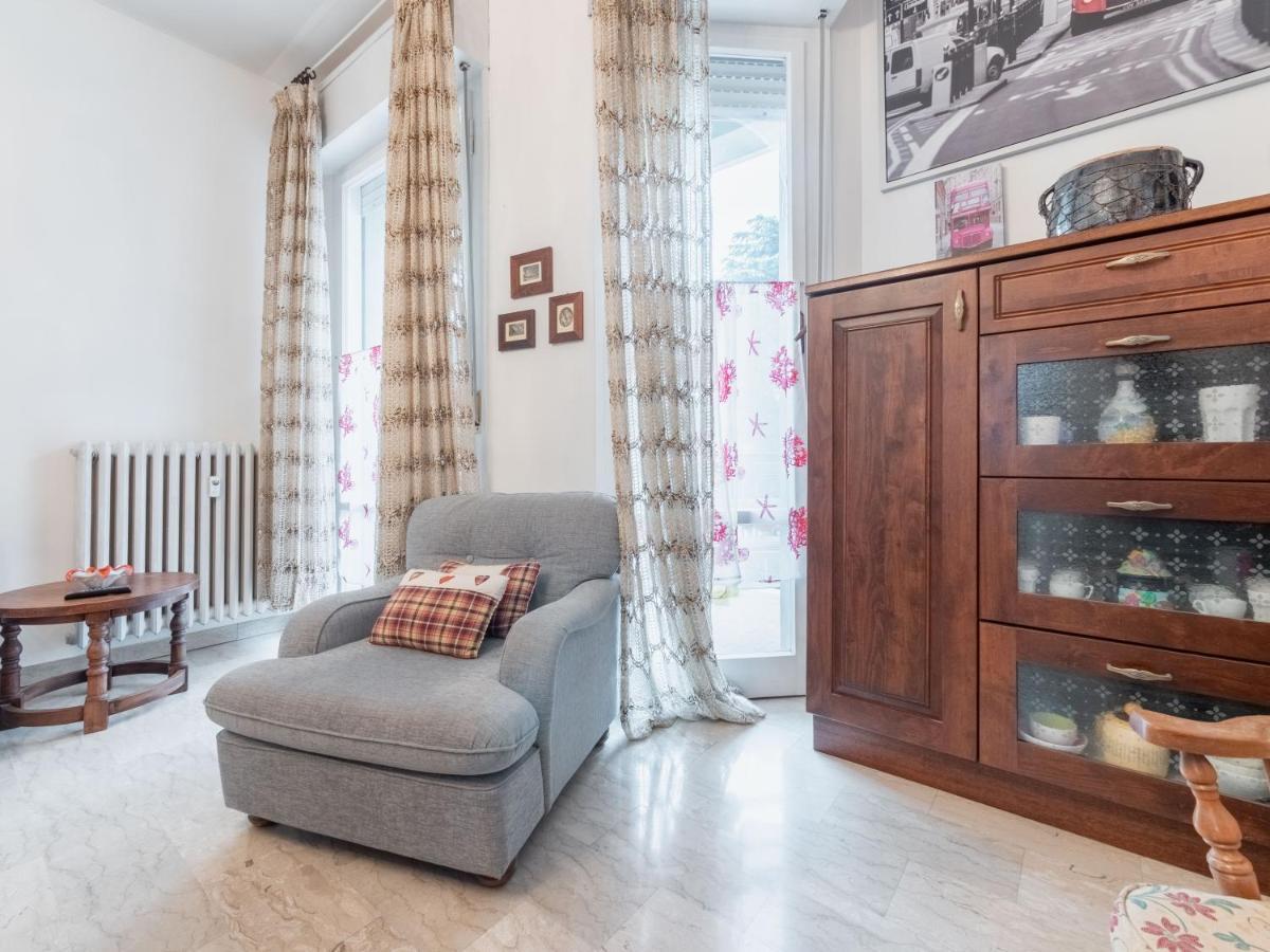 Flaminia Bright & Roomy Apartment Pesaro Exterior foto