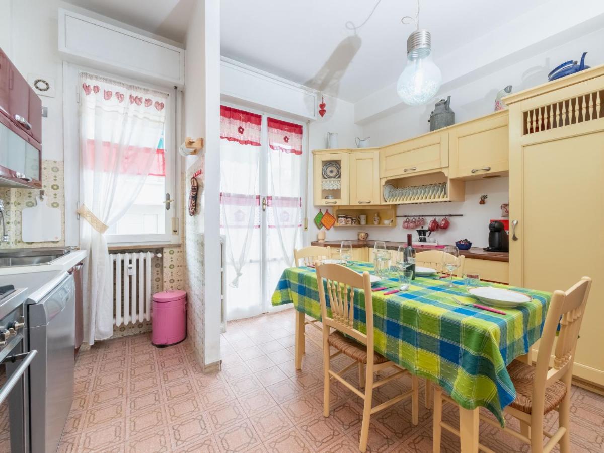 Flaminia Bright & Roomy Apartment Pesaro Exterior foto